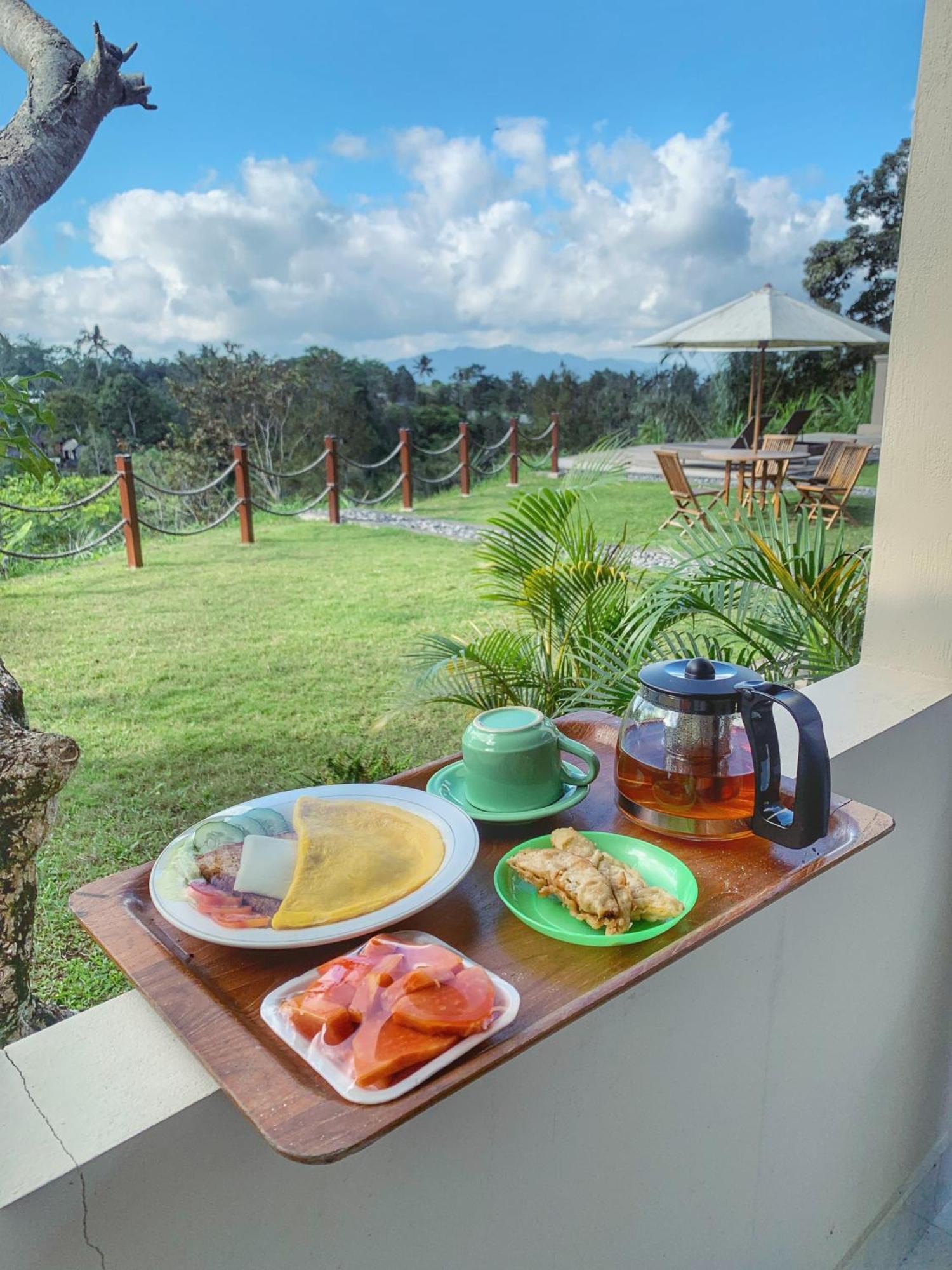 Besakih Homestay & Villa エクステリア 写真
